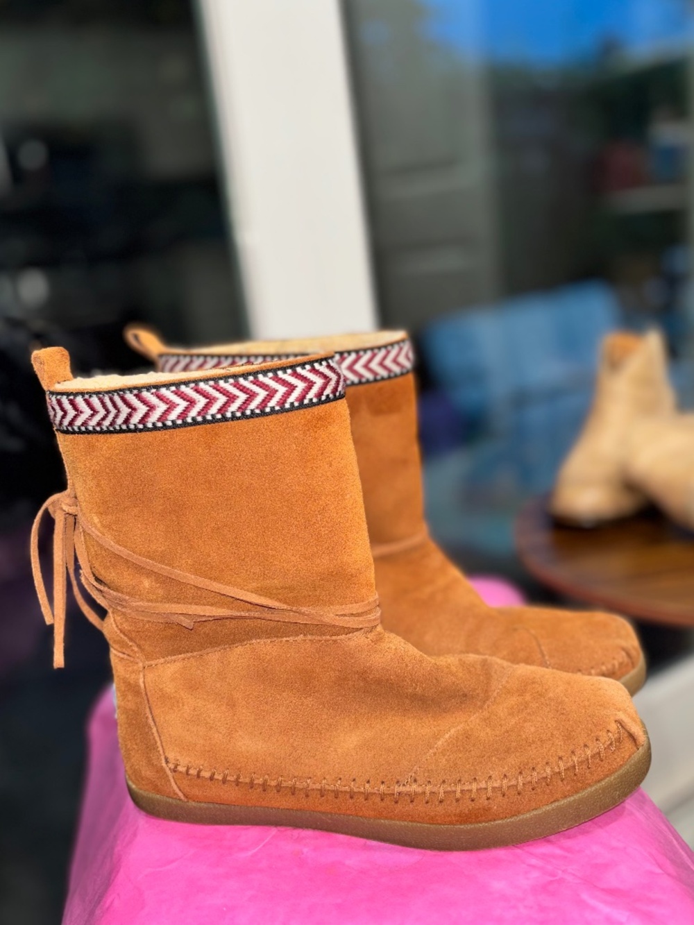 TOMS Nepal Suede Slipper Boots in Chestnut Brown with Embroidery Size 8.5